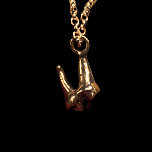 Small Fox Tooth Pendant - Gold