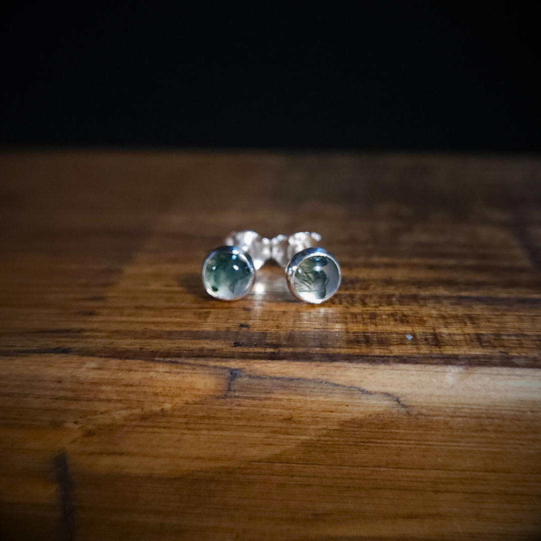 Moss Agate Stud Earrings (5mm)