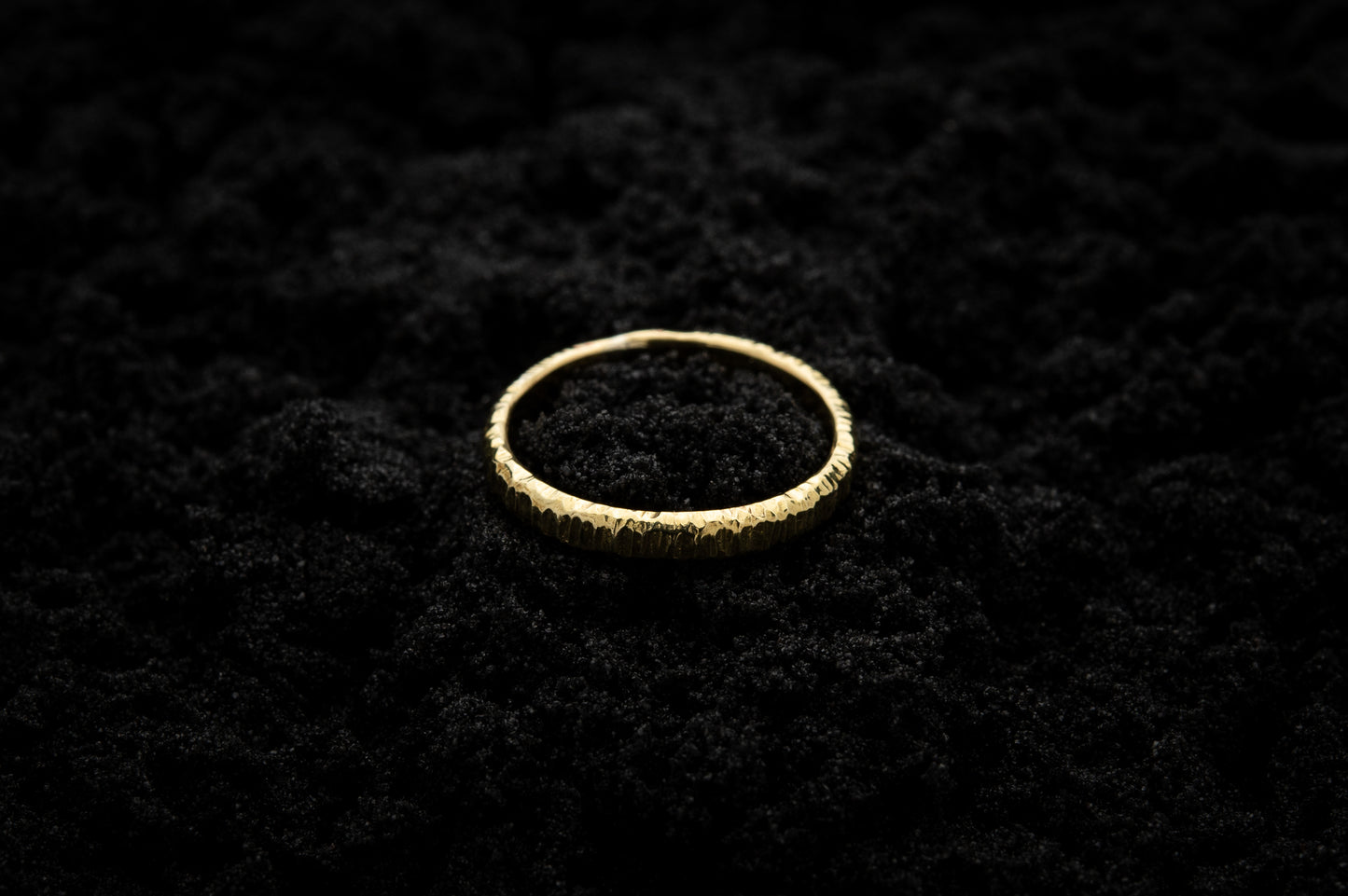 Sól Wedding Ring