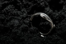 Load image into Gallery viewer, Woodland Budded Silver Ring
