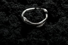 Load image into Gallery viewer, Woodland Budded Silver Ring
