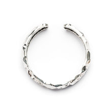 Load image into Gallery viewer, Ore Thick Bangle
