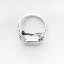 Load image into Gallery viewer, Foss Circlet Ring
